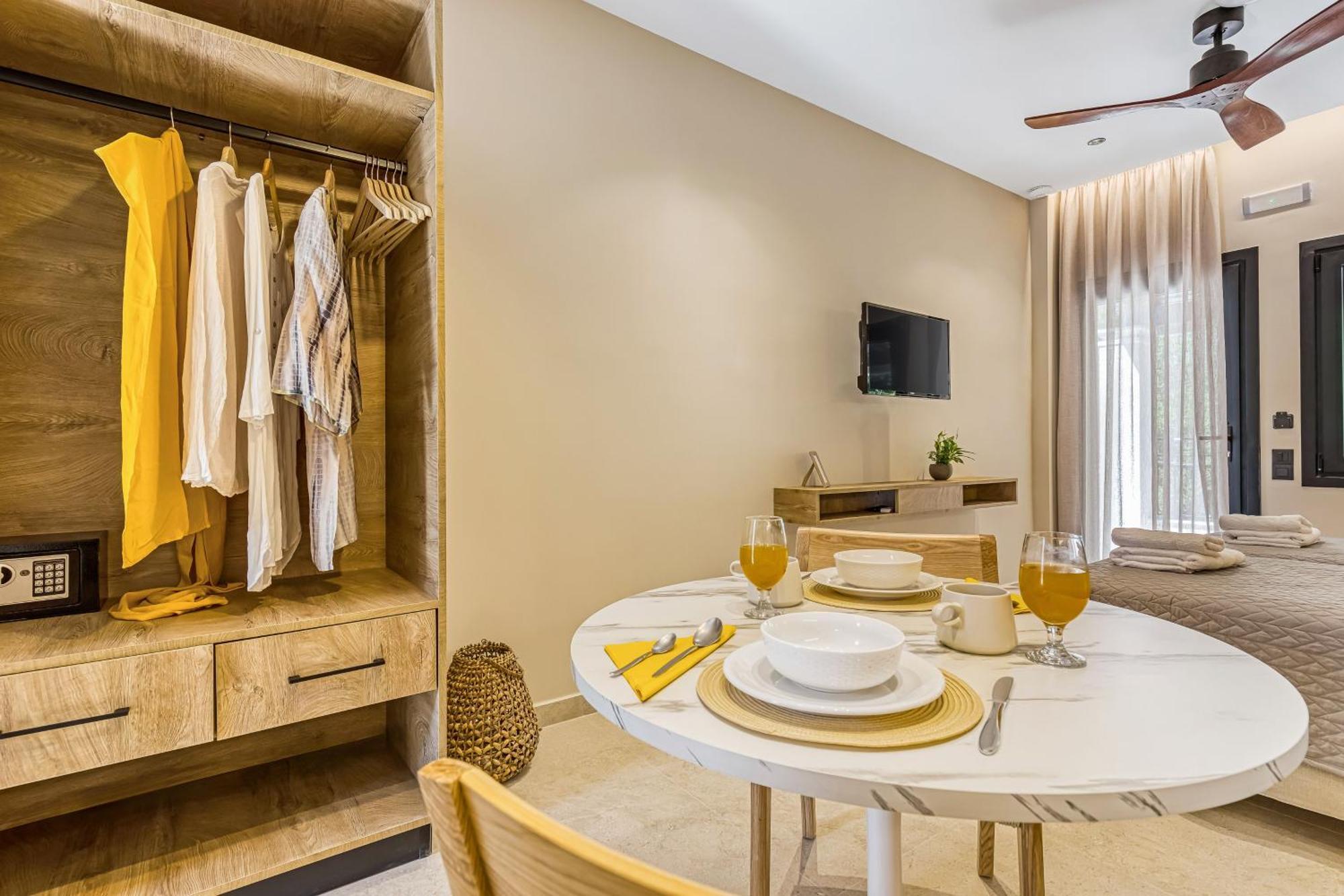 Almyra & Appart hôtel Agios Gordios (Corfu)