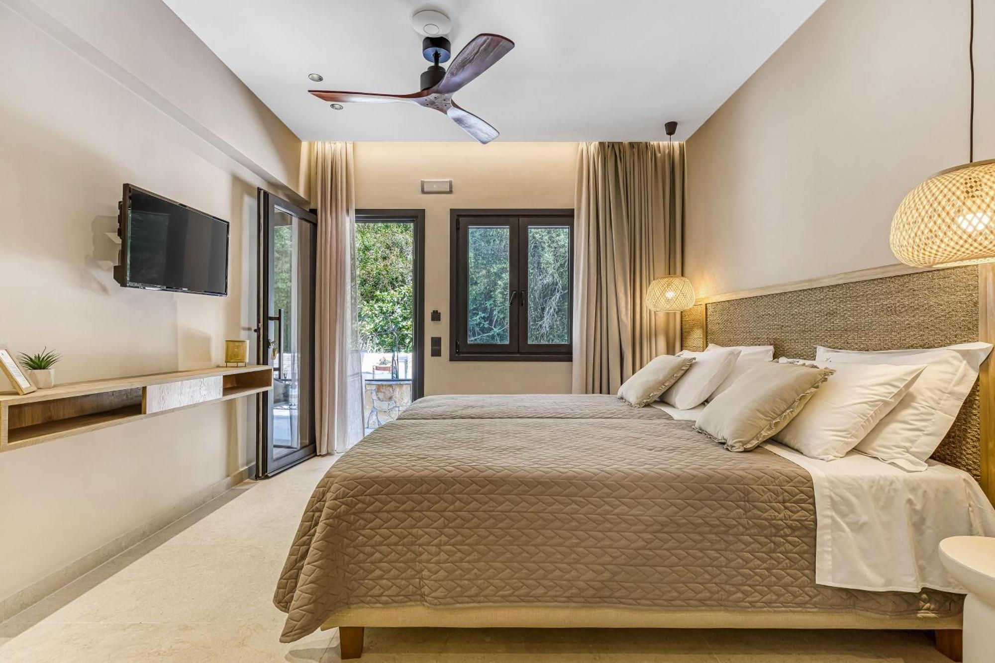 Aparthotel Almyra &